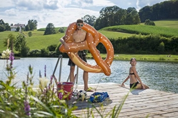 Schwimmbreze XL – Aufblasbare Bayerische Breze - 