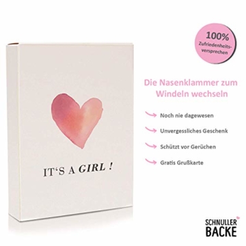 Nasenklammer zum Windeln wechseln - Süßes Geschenk zur Geburt & Lacher auf der Babyparty - Geschenkidee für werdende Mama und Papa - Zur Geburt und Schwangerschaft des neugeborenen Babys - Mädchen - 2