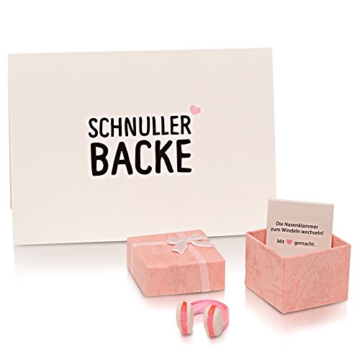 Nasenklammer zum Windeln wechseln - Süßes Geschenk zur Geburt & Lacher auf der Babyparty - Geschenkidee für werdende Mama und Papa - Zur Geburt und Schwangerschaft des neugeborenen Babys - Mädchen - 3