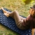 WANDERFALKE Camping Isomatte (XL-Breite) 190 x 66 x 6 cm - Luftmatratze Camping - ultraleichte Isomatte für Outdoor, Camping, Wandern, Reise (Nachtblau) - 2