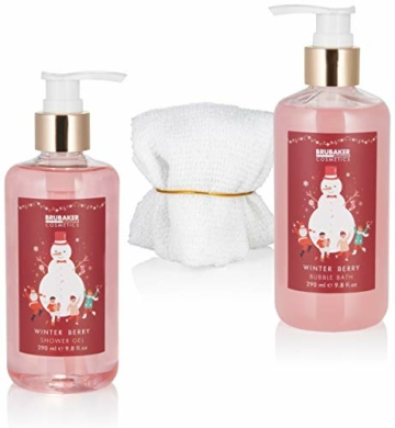 BRUBAKER Cosmetics Bade- und Dusch Set Winter Beeren Duft - 7-teiliges Geschenkset im weihnachtlichen Pflanzkasten mit Handtuch Weihnachten - Weihnachtsset für Frauen und Männer - 4