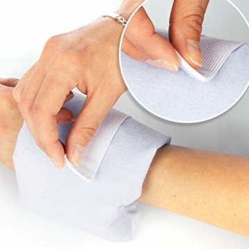 com-four® 2x Große Mehrfach-Kompressen mit Premium Mehrweg Vlieshülle, Kalt und Warm Kompressen mit Gel-Kühlpack Schutzhülle mit Gummiband, 29 x 12 cm - mikrowellengeeignet - Made in Germany - 5